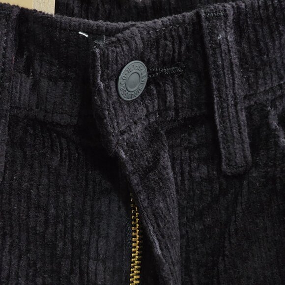 Levi's 724 High Rise Straight Corduroy Pants 28 Black NWT - Picture 4 of 7